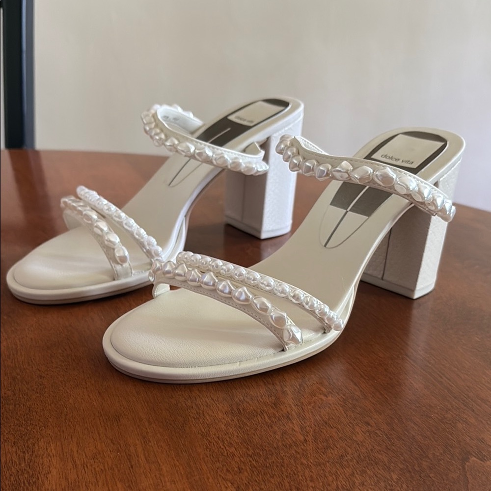 Dolce Vita Barrit Pearl Heels Vanilla Size 7 NWT